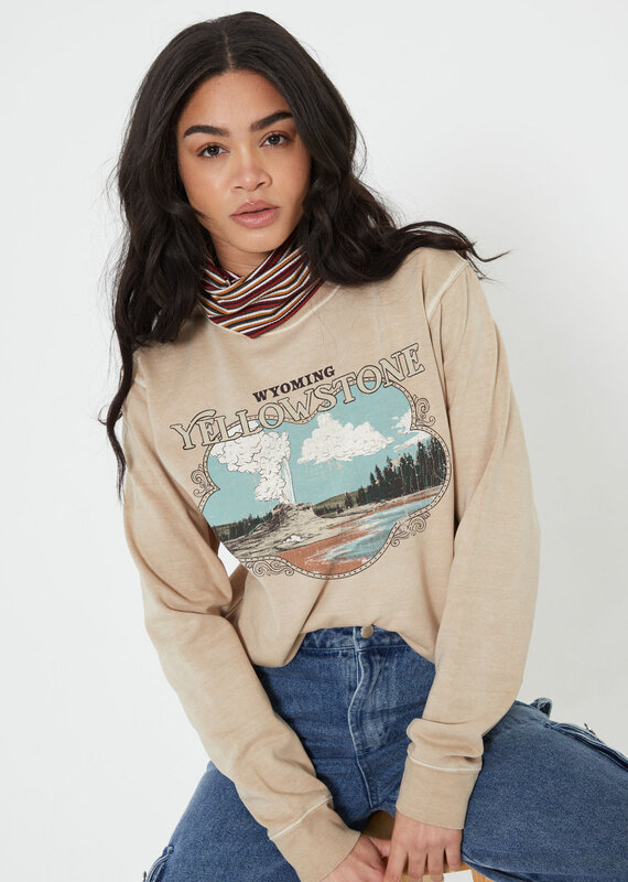 GIRL DANGEROUS YELLOWSTONE CREWNECK