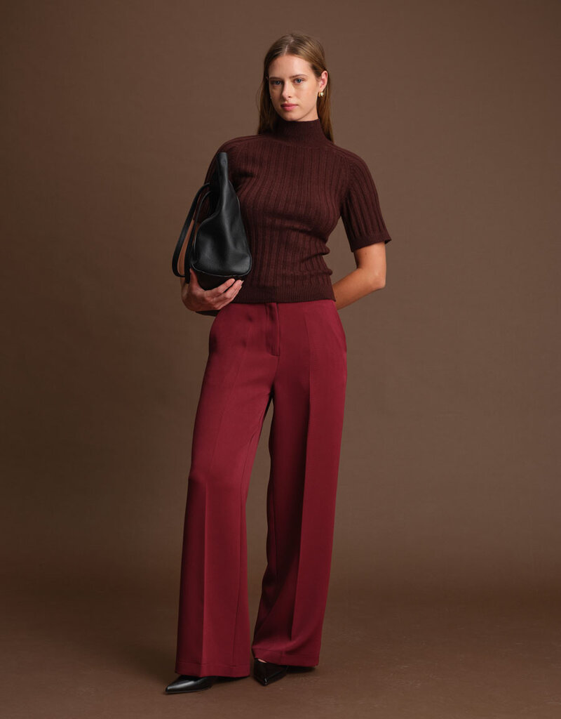 DELUC OLIVER TURTLENECK KNIT TOP