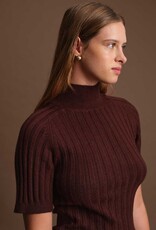 DELUC OLIVER TURTLENECK KNIT TOP