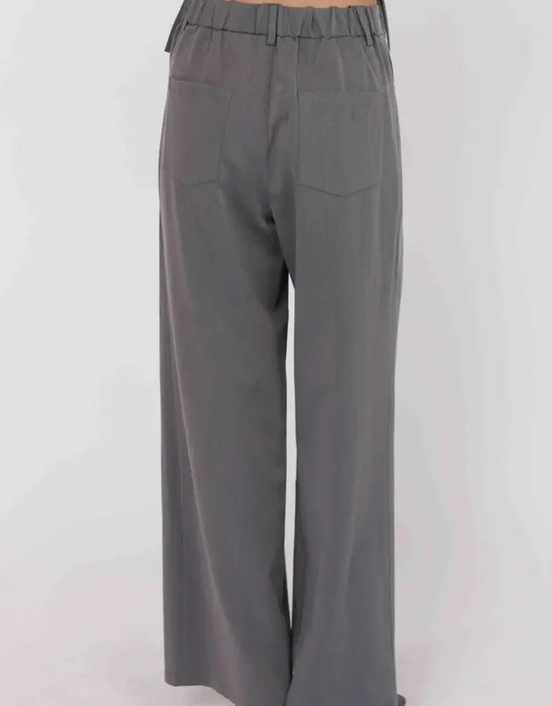 SAGE THE LABEL CHEEKY PLEATED PANTS