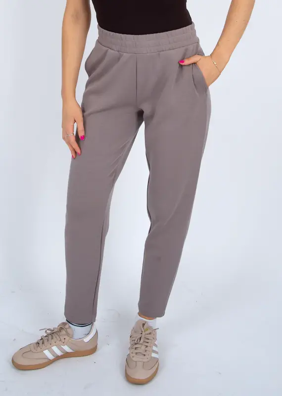 RD STYLE JULINA SOFT KNIT TAPERED PANT