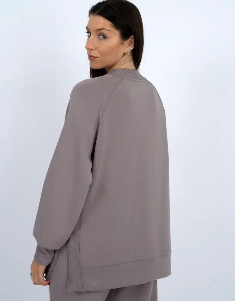 RD STYLE PENELA SOFT KNIT PULLOVER