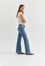 DAZE HEARTBREAKER MID RISE FLARE JEANS