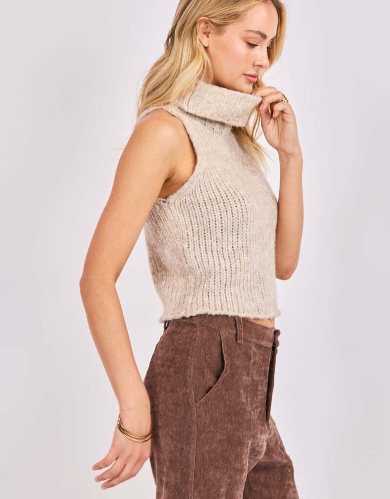 SADIE AND SAGE SAYLOR SLEEVELESS TURTLENECK