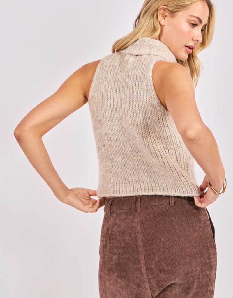 SADIE AND SAGE SAYLOR SLEEVELESS TURTLENECK