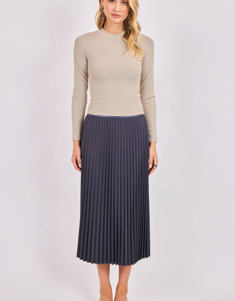 SADIE AND SAGE FULL OF CHARM PLEATED SKIRT