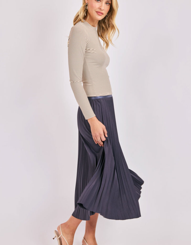 SADIE AND SAGE FULL OF CHARM PLEATED SKIRT