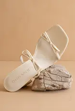 OASIS SOCIETY WENDY DOUBLE STRAP BOW HEELS