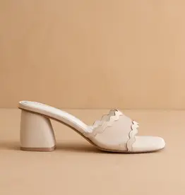 OASIS SOCIETY TRINA SCALLOPED MESH BLOCK HEEL