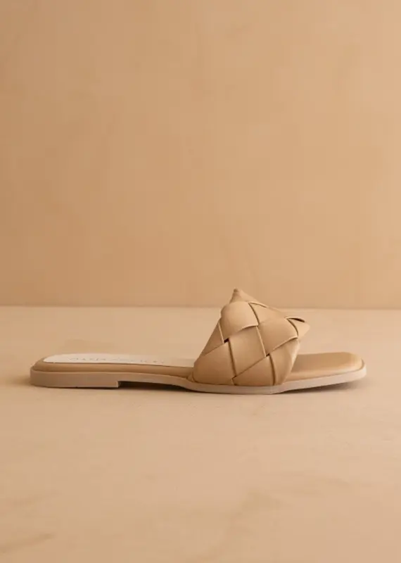 OASIS SOCIETY DARLA WOVEN SLIDE SANDAL