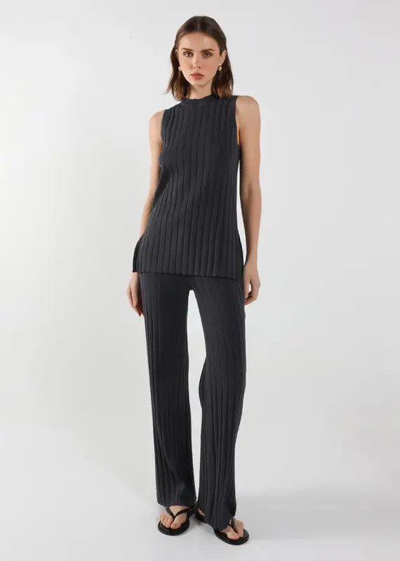 MADISON THE LABEL SWEENEY KNIT PANTS