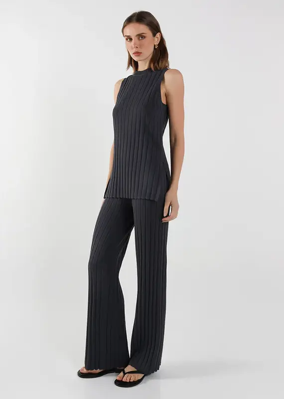 MADISON THE LABEL SWEENEY KNIT TANK