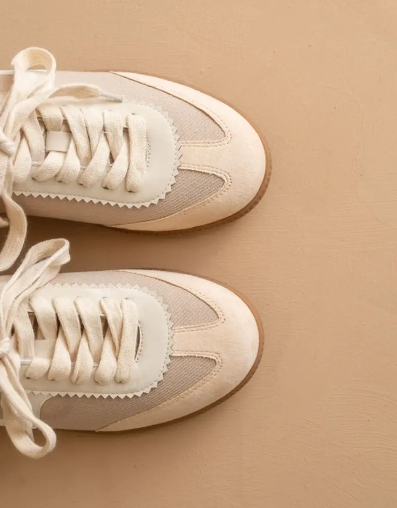 OASIS SOCIETY KYLA LOW TOP SNEAKER