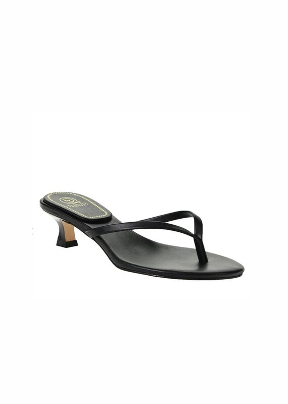 CHINESE LAUNDRY BRISSA SLEEK HEEL