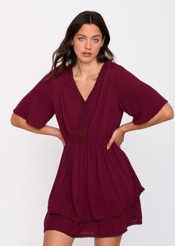 24COLOURS SCARLET TIERED MINI DRESS