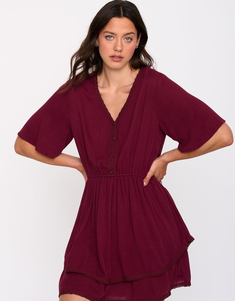 24COLOURS SCARLET TIERED MINI DRESS