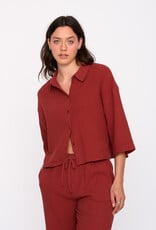 24COLOURS TRUE RED BUTTON TOP