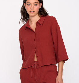 24COLOURS TRUE RED BUTTON TOP