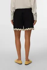 VERO MODA JENNA SHORTS W/ SCALLOPPED EDGE