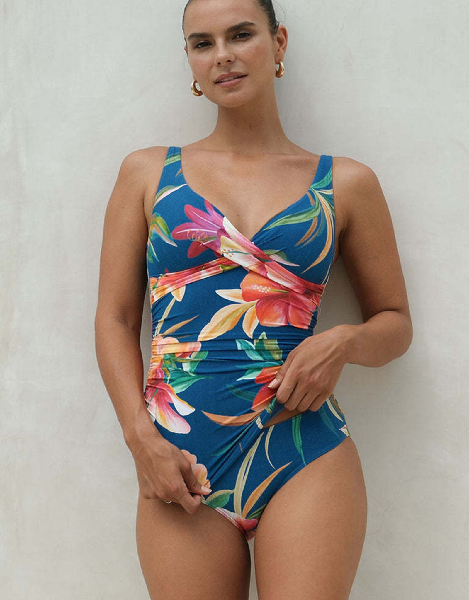 Nip Tuck NT Louise Hula Tankini Top