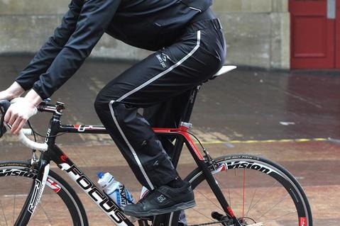 what to wear cycling in the rain