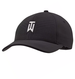 tiger woods black hat