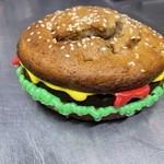 LEAPS & BONES Hamburger 5" Cake