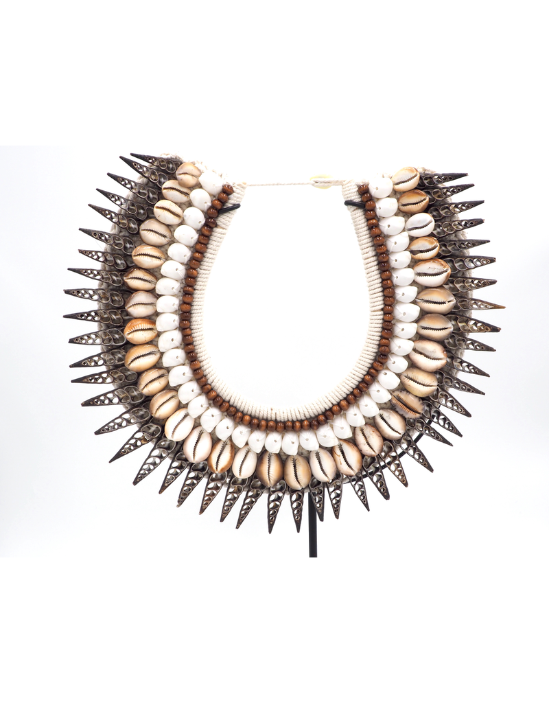 NECKLACE ON STAND