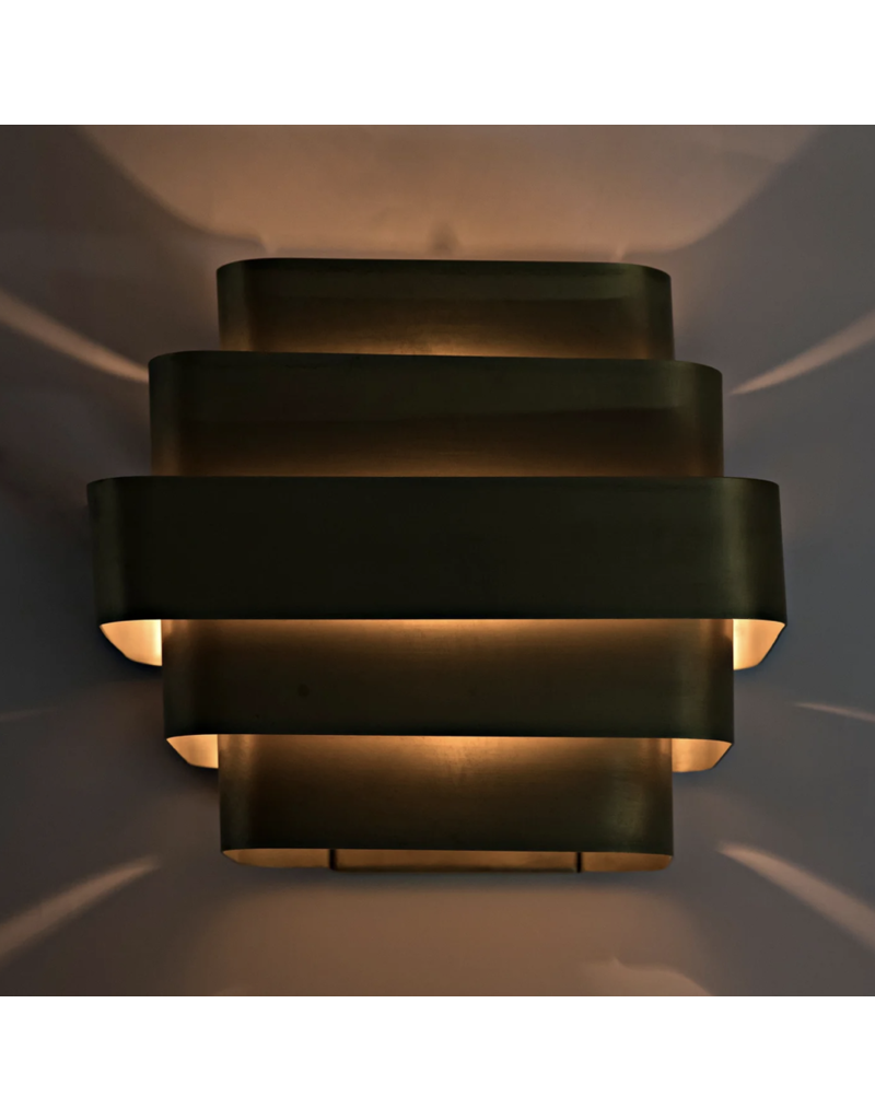 Noir Baas Sconce, Metal with Brass Finish
