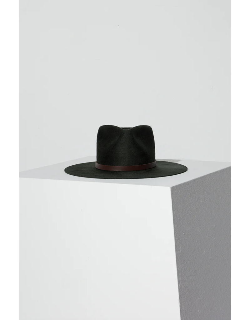 JANESSA LEONÉ WYNN HAT IN DEEP GREEN