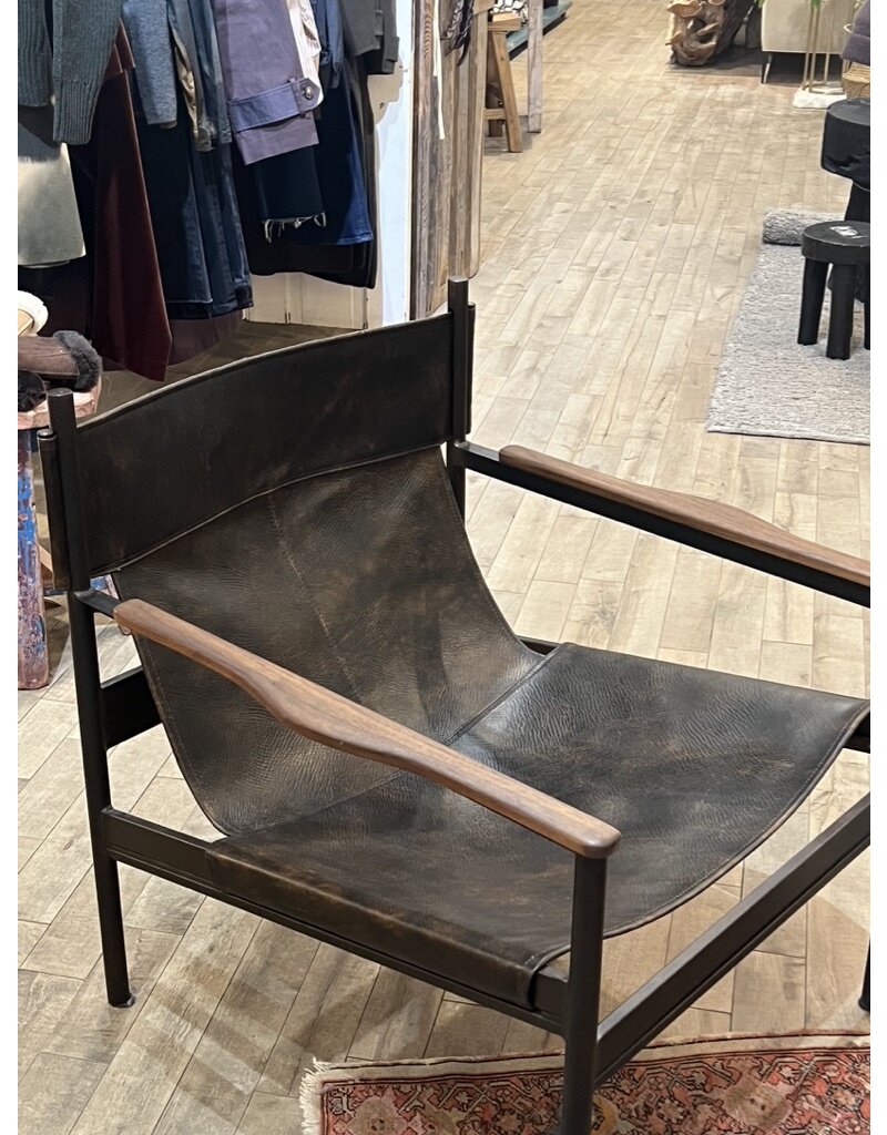 CISCO HOME 30% OFF - BARCELONA CHAIR (FLOOR SAMPLE)
