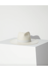 JANESSA LEONÉ ZOE FEDORA IN BLEACH