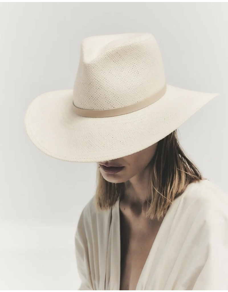 JANESSA LEONÉ SHERMAN HAT IN NATURAL