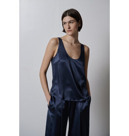VELVET BY GRAHAM & SPENCER NOLITA TOP IN BALTIC