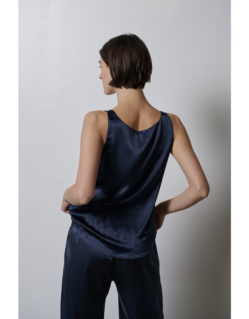 VELVET BY GRAHAM & SPENCER NOLITA TOP IN BALTIC