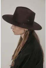 JANESSA LEONÉ SABINA HAT IN BURGUNDY