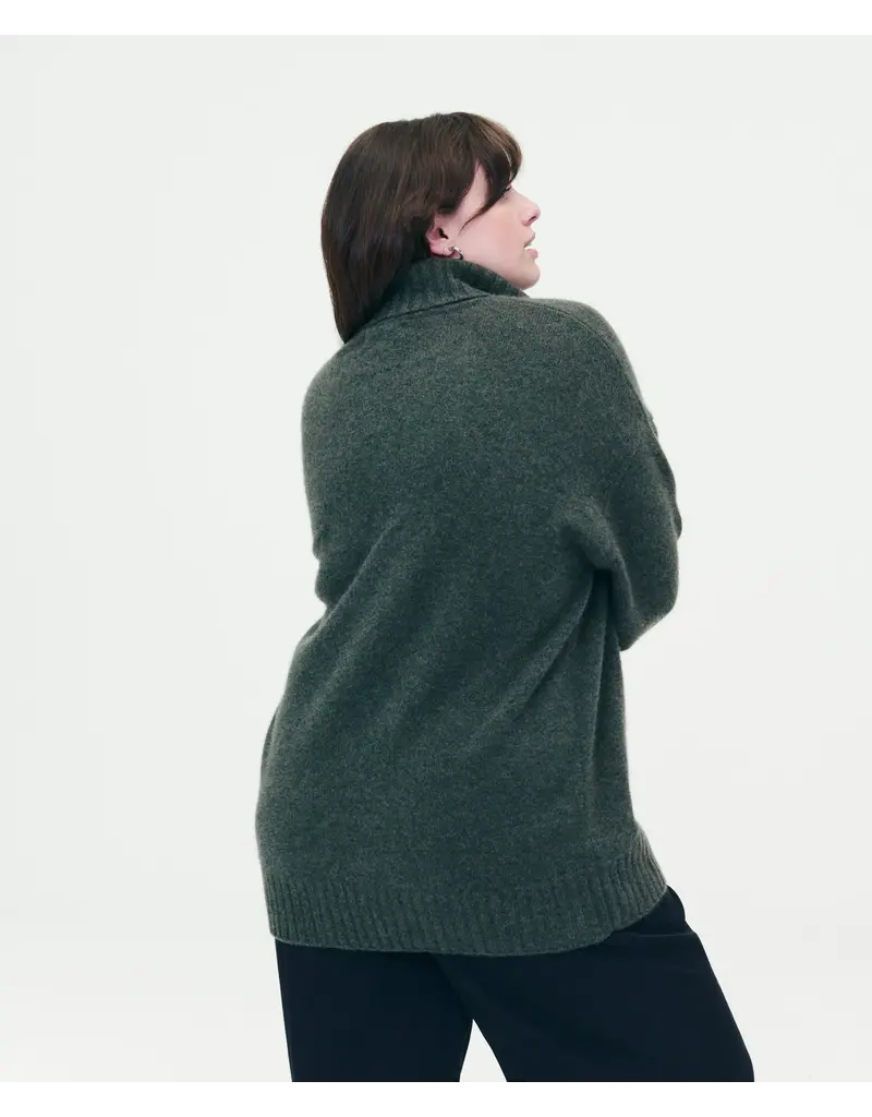 LUXE CASHMERE TURTLENECK TUNIC IN OLIVE