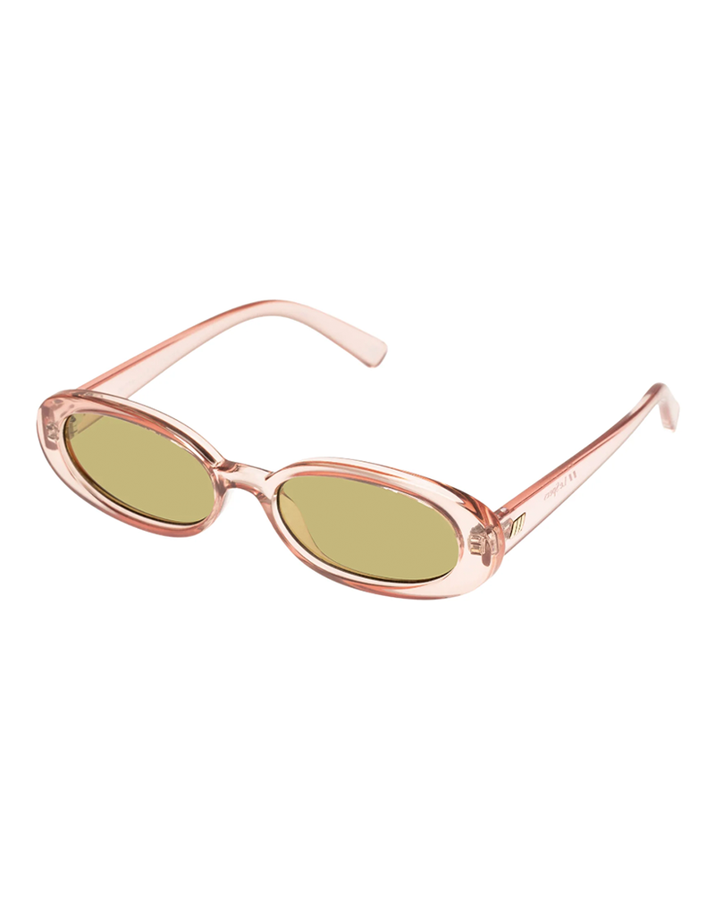 LE SPECS OUTTA LOVE