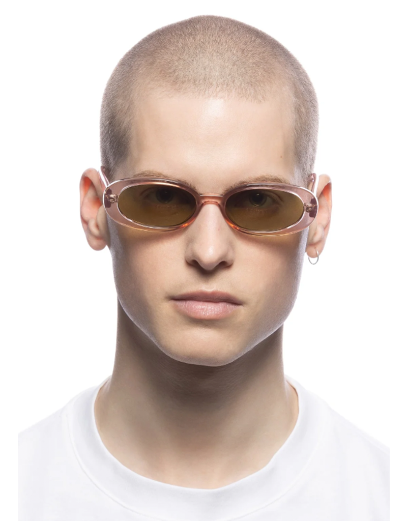 LE SPECS OUTTA LOVE