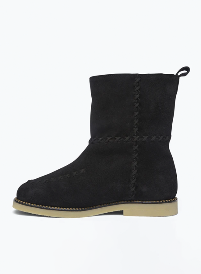 ROCKY SHEARLING BOOT