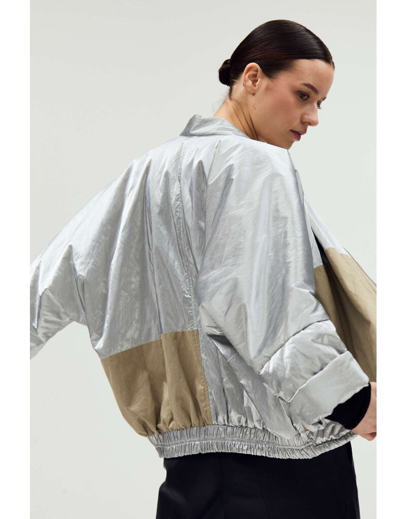 HUMANOID CAELI JACKET IN SILVER