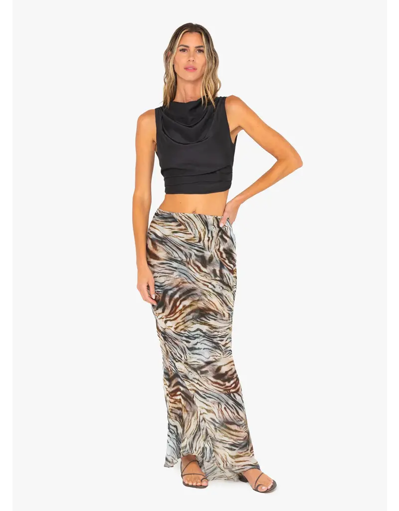 JUST BEE QUEEN ADELINE TOP IN BLACK