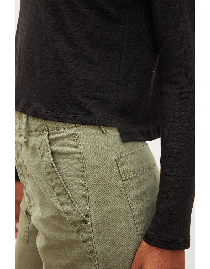 VELVET BY GRAHAM & SPENCER KARA TOP IN BLACK