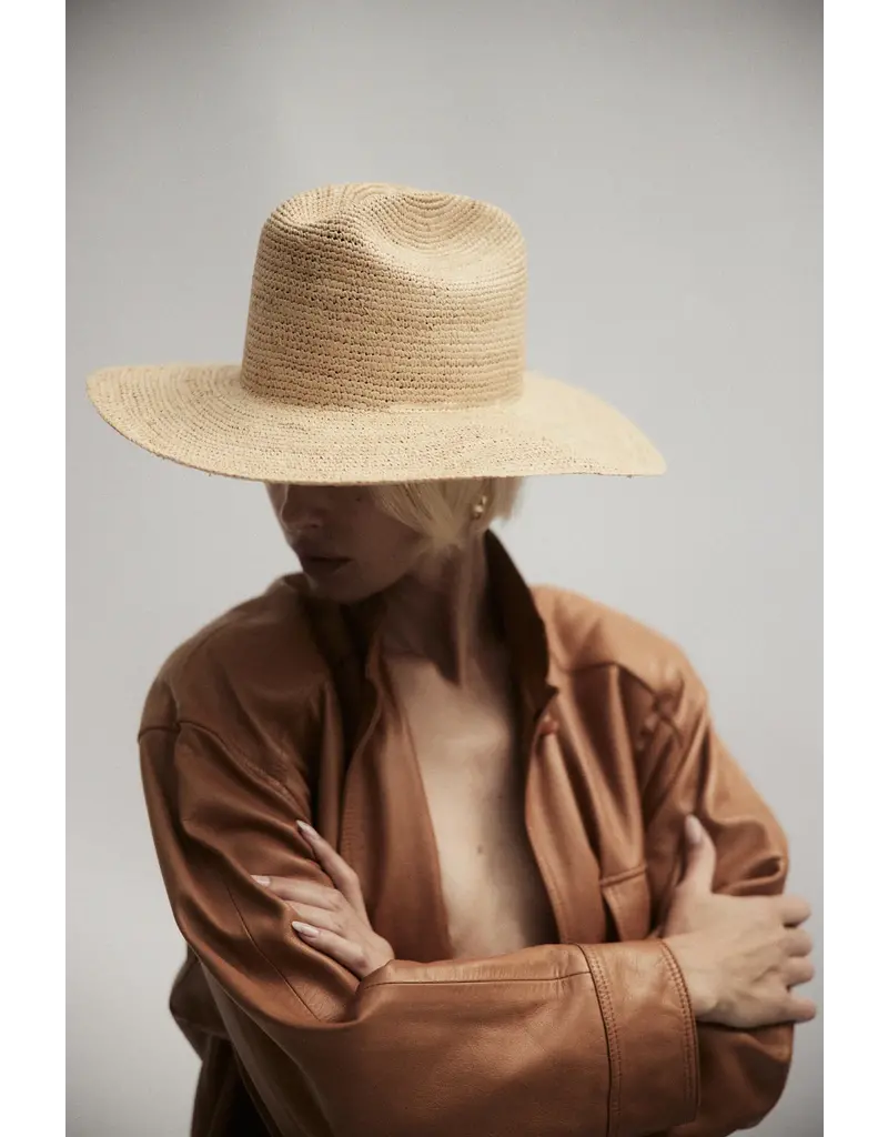 JANESSA LEONÉ CHANDLER RAFFIA FEDORA IN NATURAL