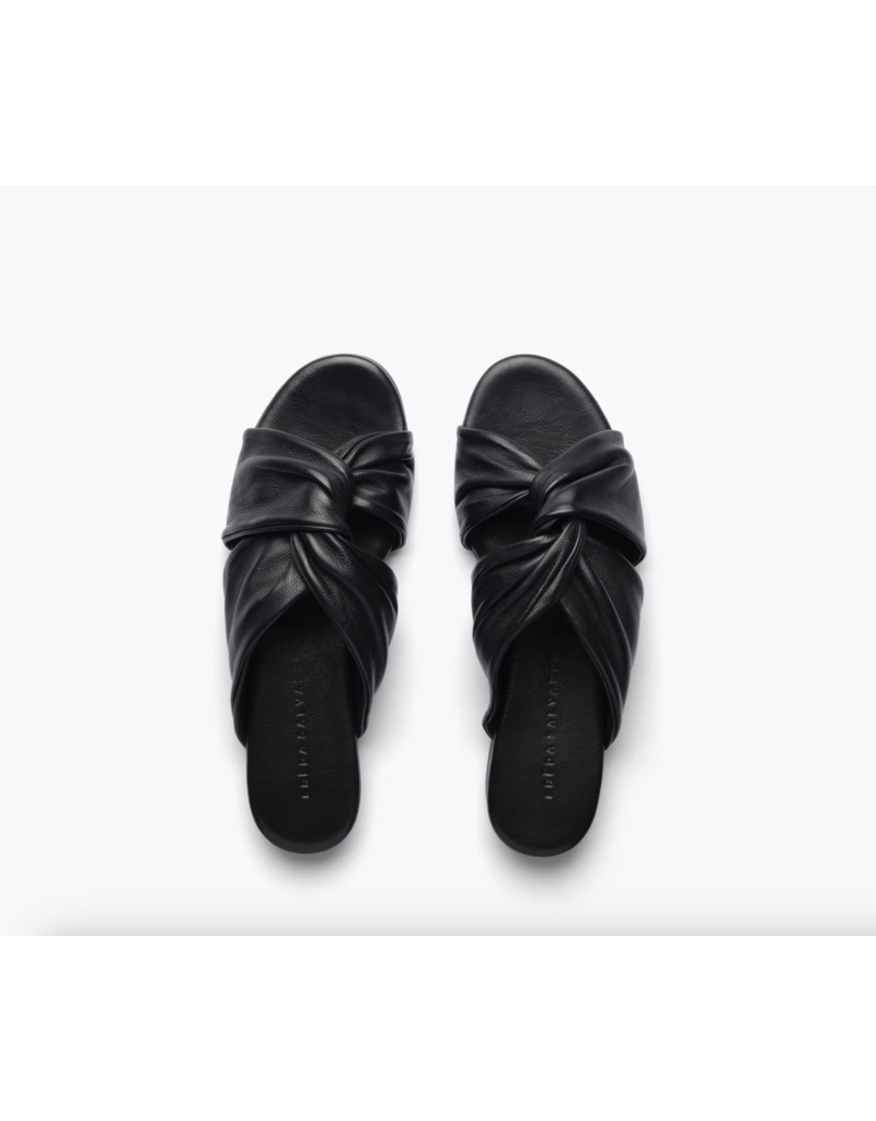 FREDA SALVADOR CARLOTA TWIST SANDAL IN BLACK VEGETABLE CALF