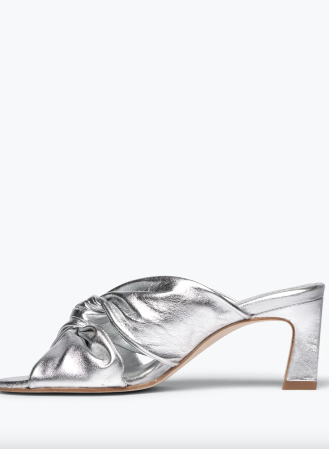 VALENTINA TWIST MID-HEEL SANDAL IN SILVER CALF