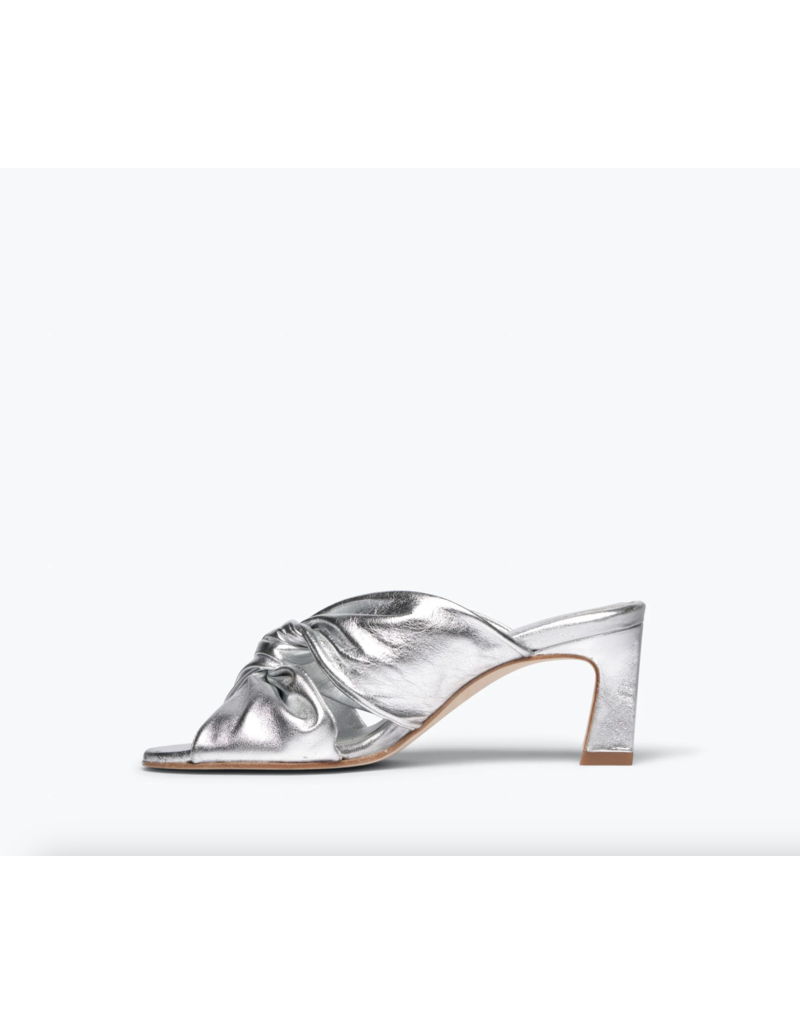 FREDA SALVADOR VALENTINA TWIST MID-HEEL SANDAL IN SILVER CALF