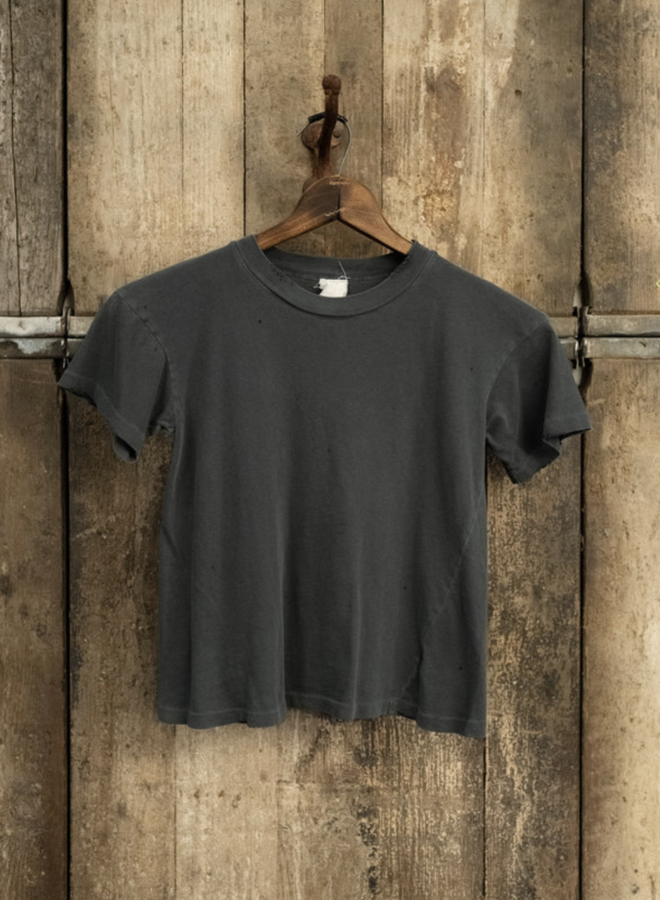 CROPPED HAND DISTRESSED TEE