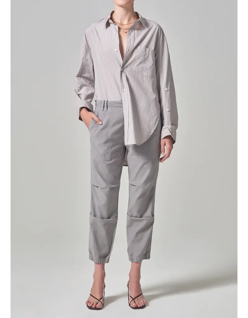 CITIZENS OF HUMANITY AGNI UTILITY TROUSER IN TAUPE