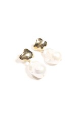 ODETTE CLOUD PEARL BRASS EARRINGS